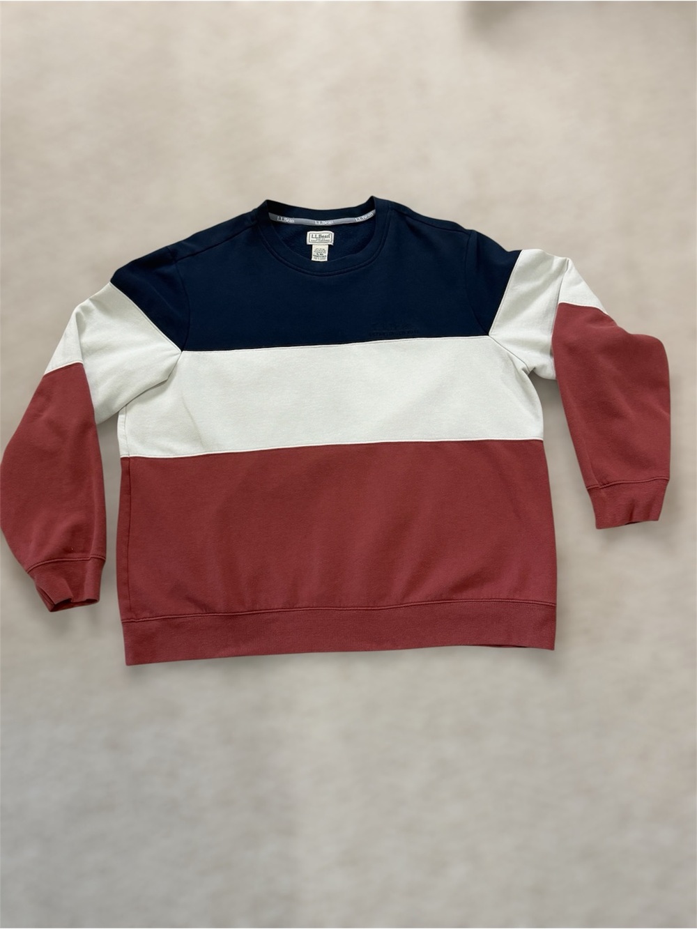 LL Bean Sweatshirt XL Crewneck Colorblock USA Excellent Condition